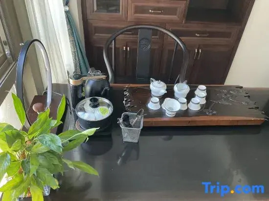 Rich and noble home light luxury leisure vacation beauty hotel (Longwangtou Beach Branch )