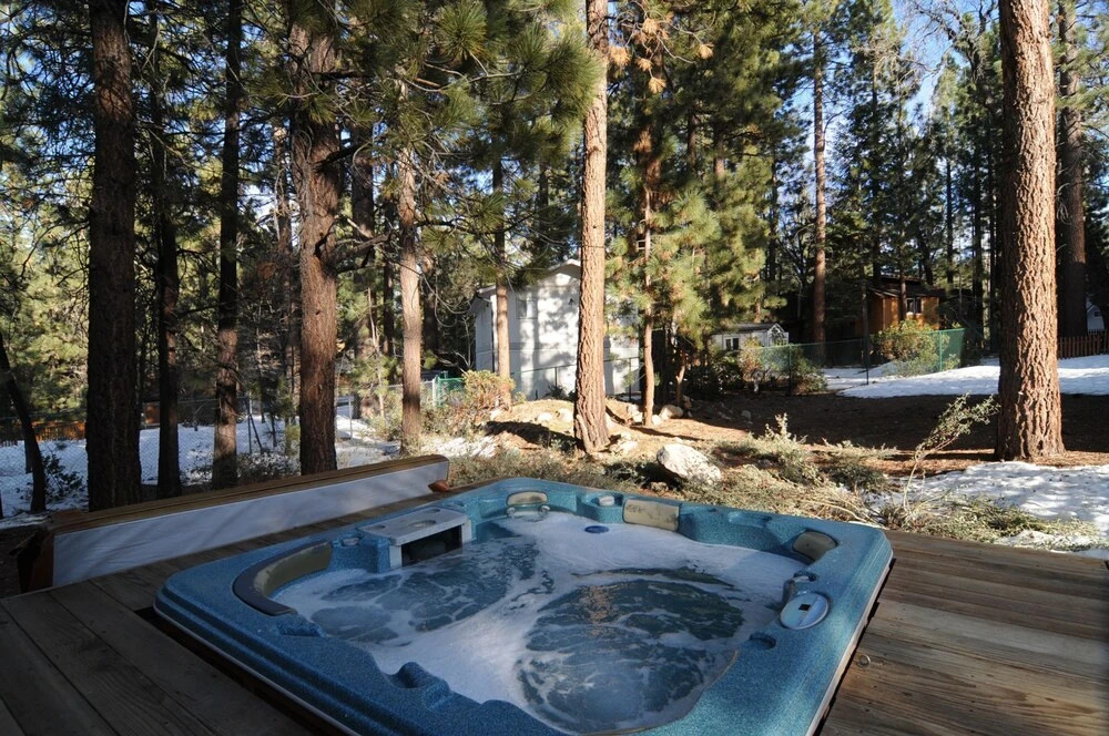 No. 16 Pine Lodge Outdoor Spa - 3 Br Cabin