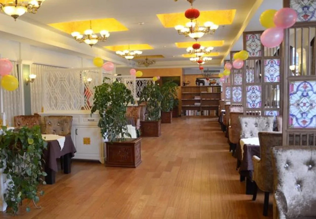 Chengdu Skylakes Hotel