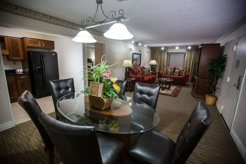 Ramada by Wyndham Jacksonville Hotel & Conference Center