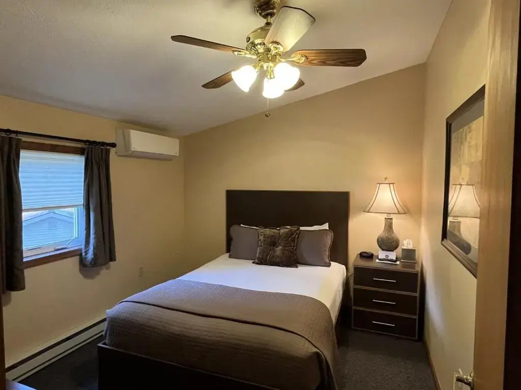 Woodfield Manor - A Sundance Vacations Property