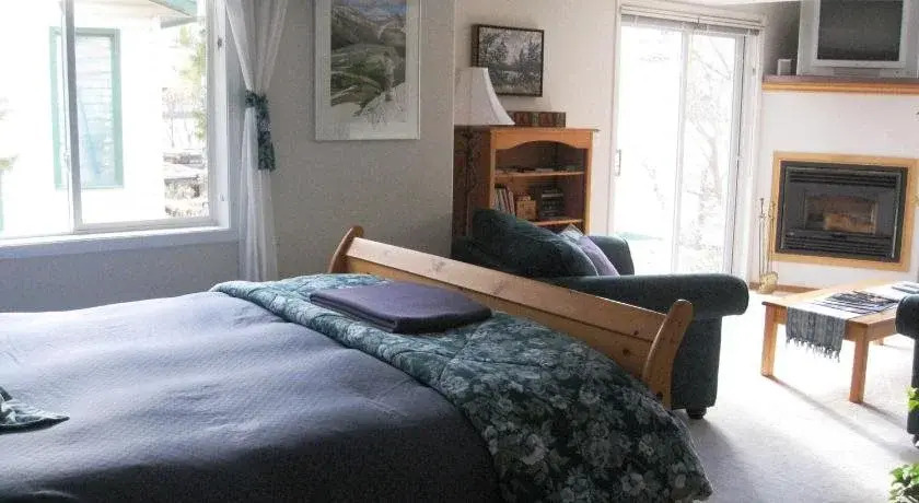 Avens ReNaissance B&B