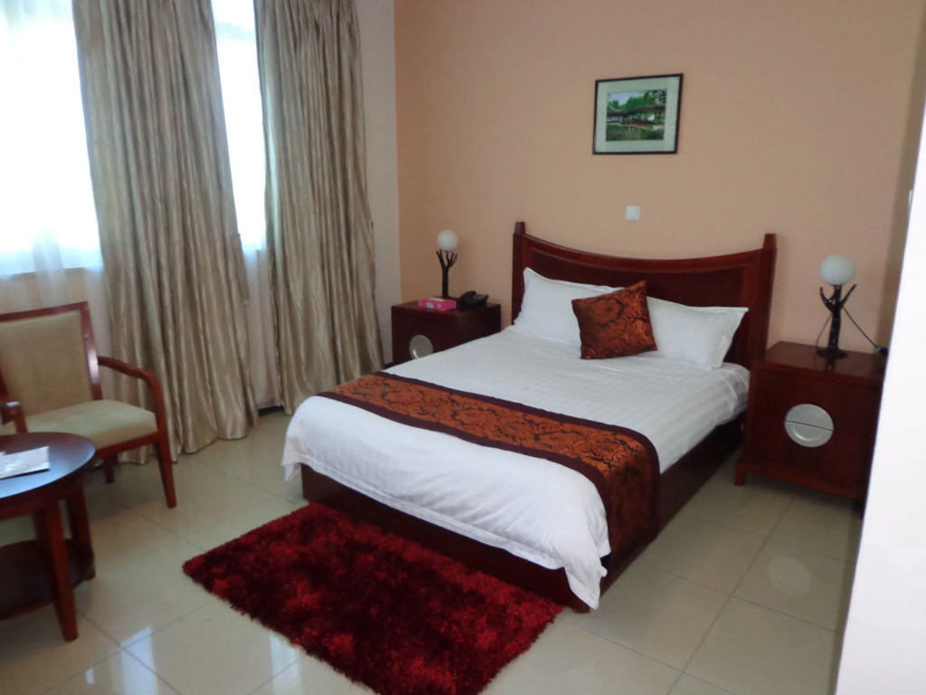 Helzer Inn