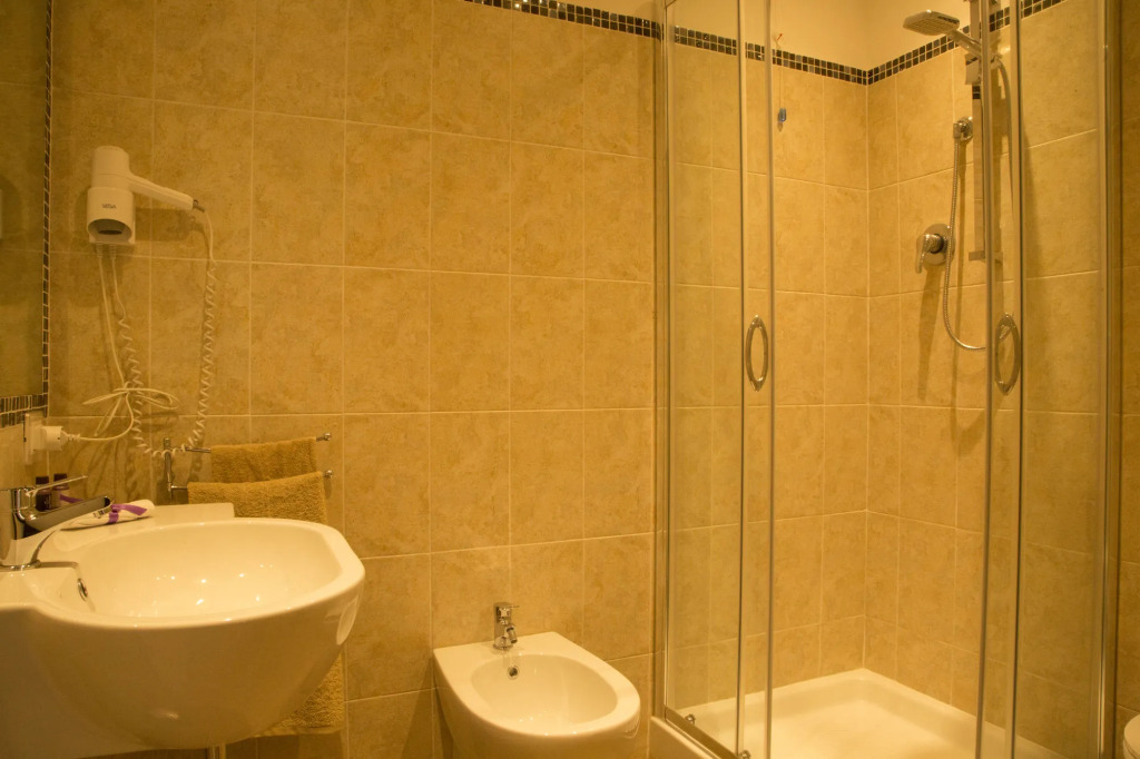 Hotel Vatluna