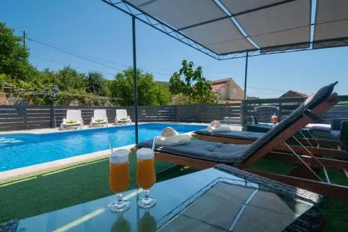 Holiday Home Mateovi Dvori
