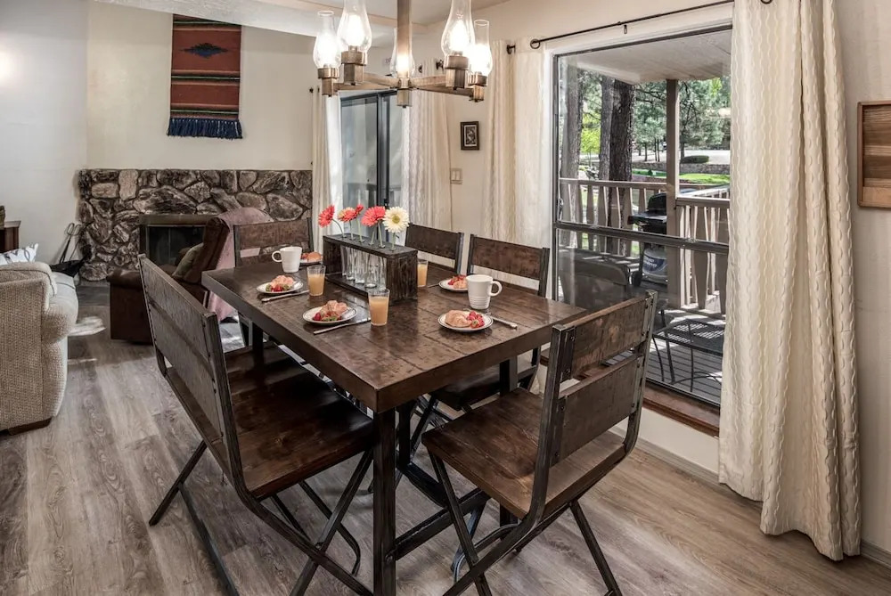 40 Innsbrook - Three Bedroom Townhome