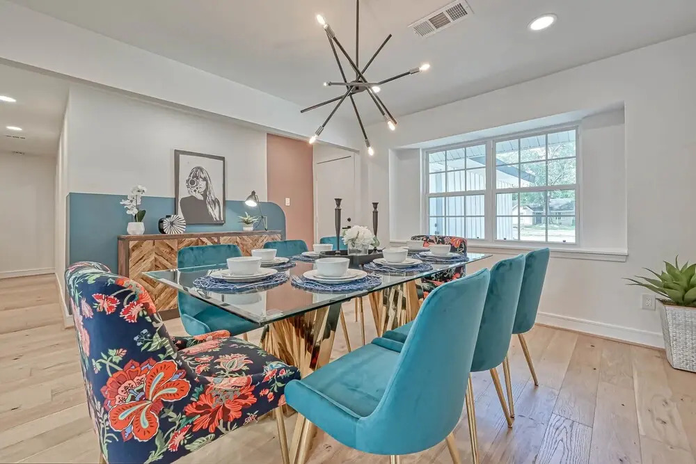 Barefoot in Spring Branch, Modern Chic Home With Private Pool, Gourmet Kitchen