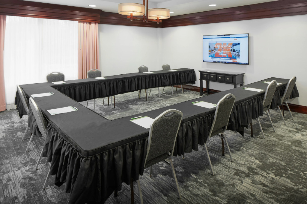 Holiday Inn Asheville - Biltmore West by IHG