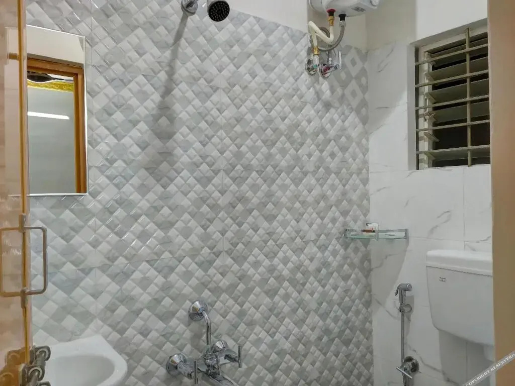 Hotel Rathod Suites By OYO Rooms