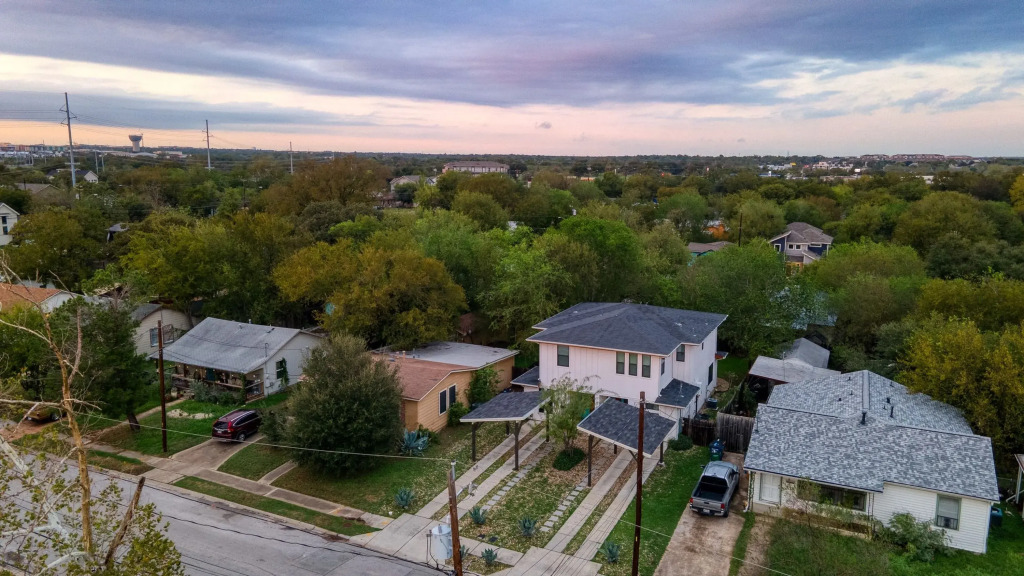 Clyde by Avantstay Great for Longer Stays, 12 Min to Downtown