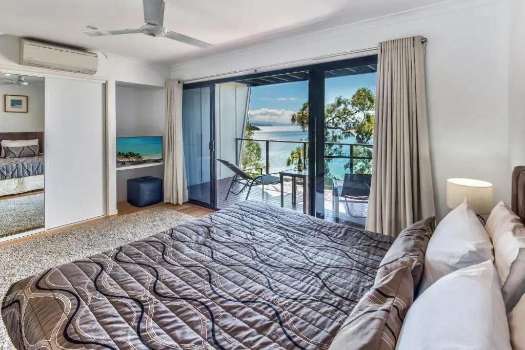 Shorelines Apartments on Hamilton Island by HIHA