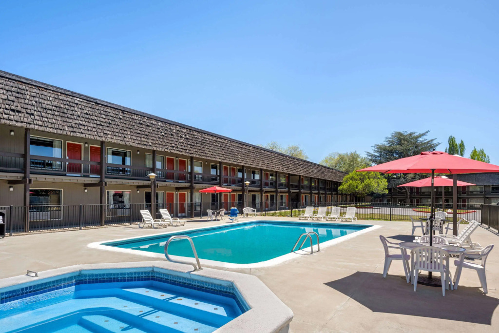 Days Inn by Wyndham Klamath Falls