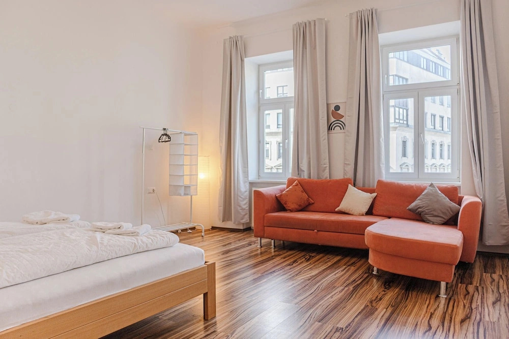 Special Vintage Apartment Near Downtown