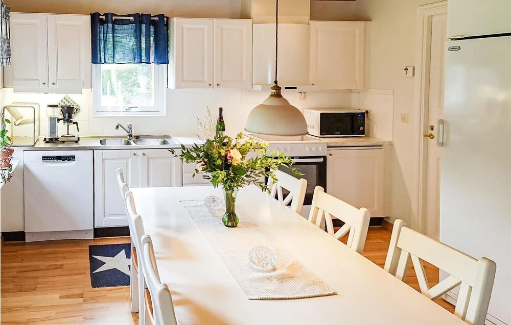 Nice Home In Tranås With Kitchen