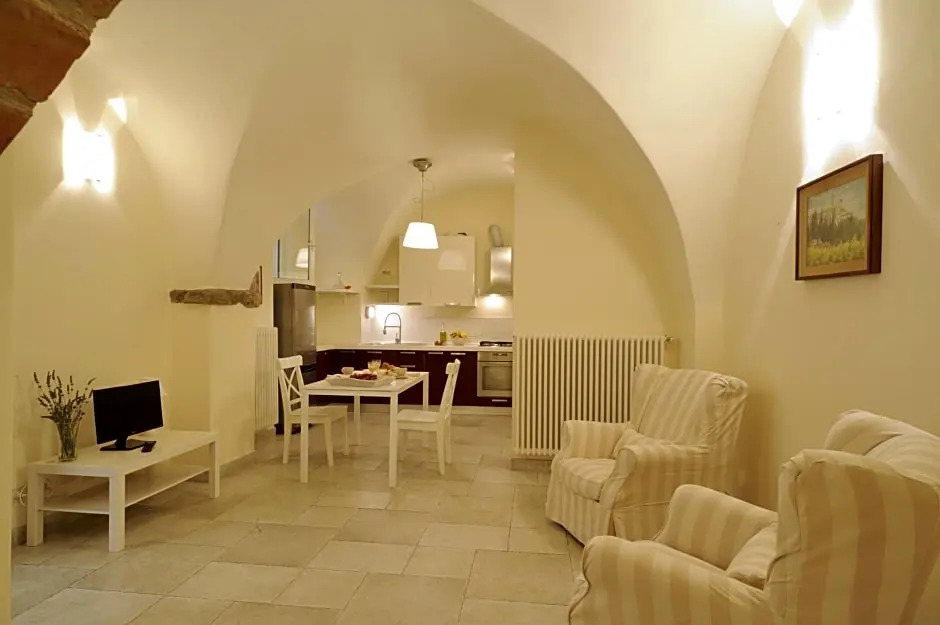 B&B Corallini