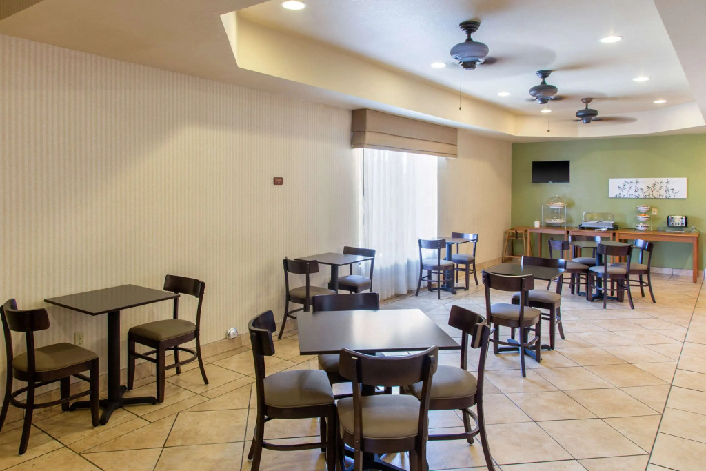 Sleep Inn & Suites Bakersfield North