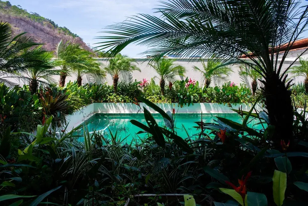 Apto com Piscina Churrasqueira a 85 m da Praia
