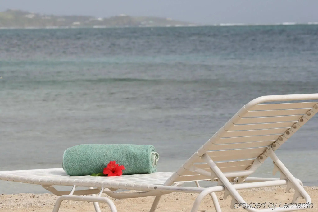 Hotel on the Cay