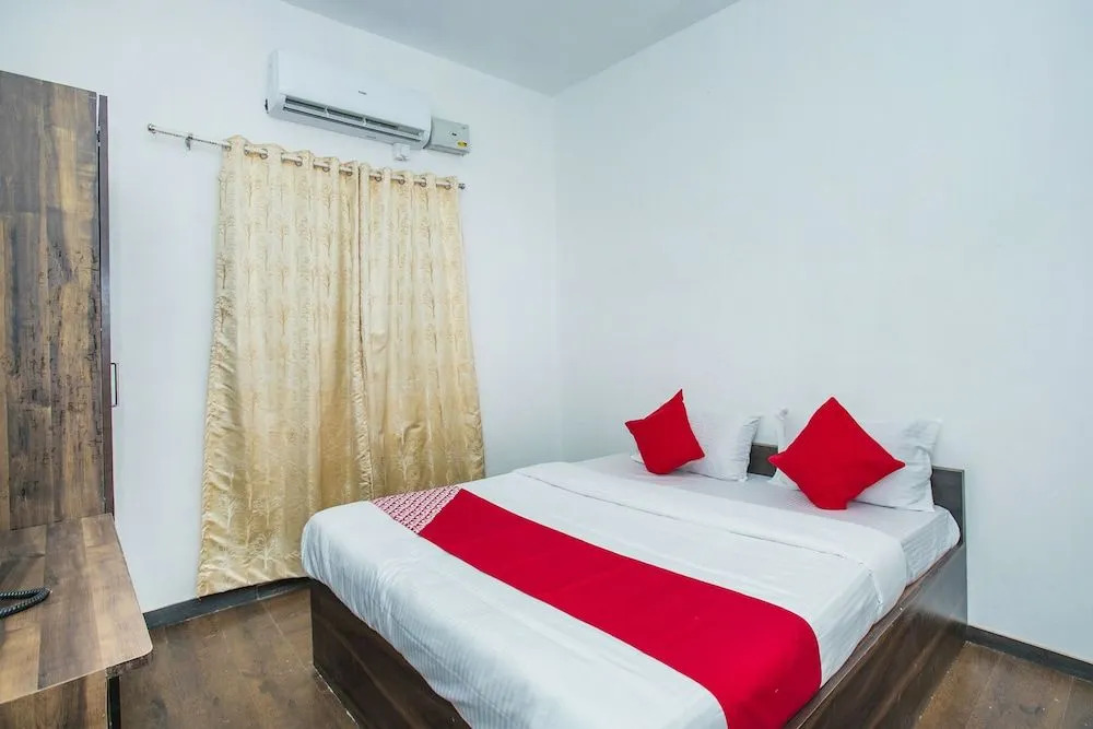 OYO 13934 Shri Krishna Hometel