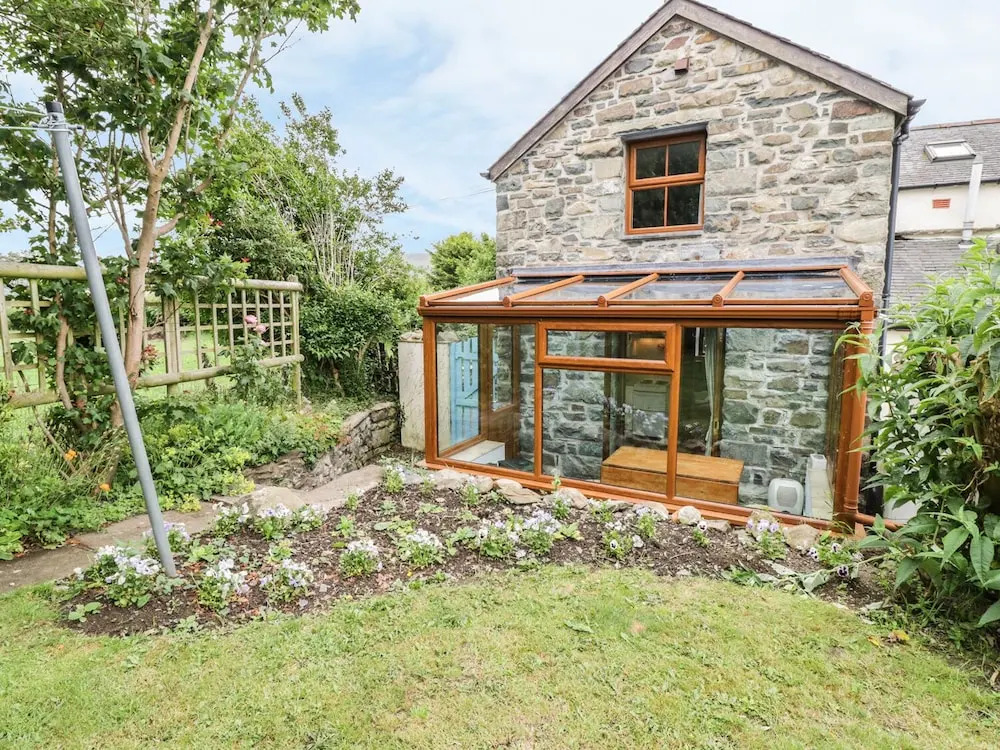 Minffordd Cottage