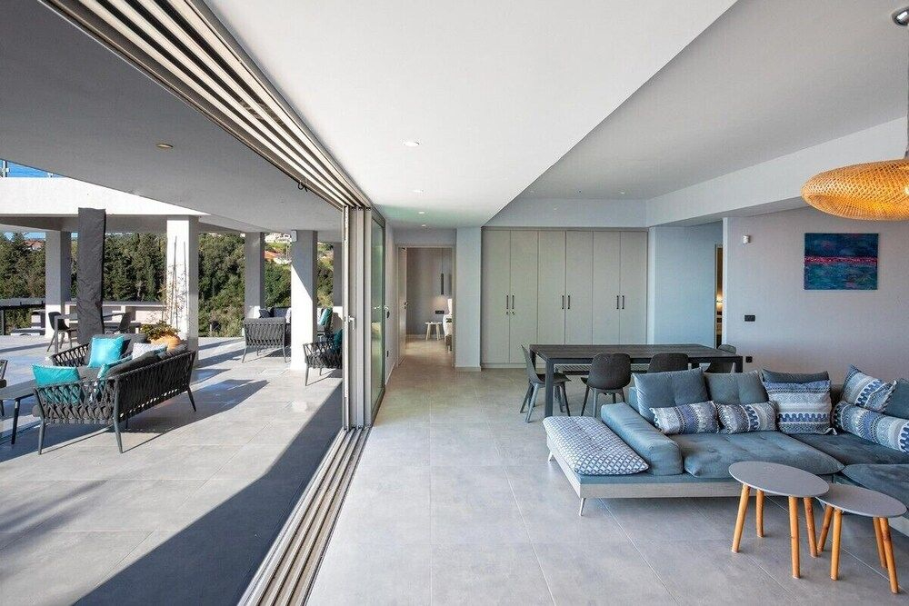 Exclusive Villa Petalouda