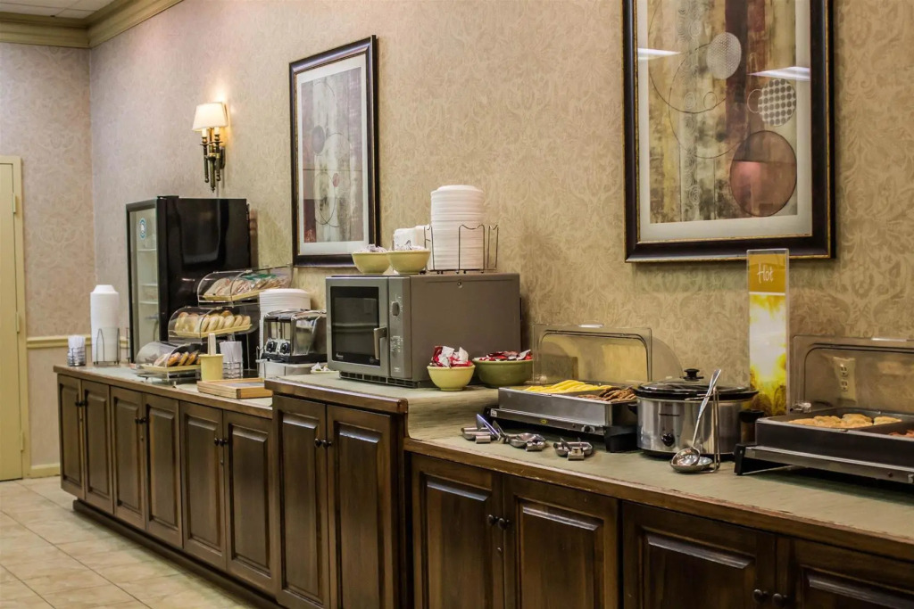 Quality Inn & Suites Mansfield