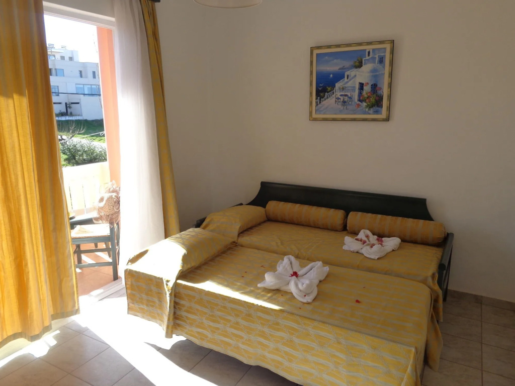 Solon Apartments Near Beach