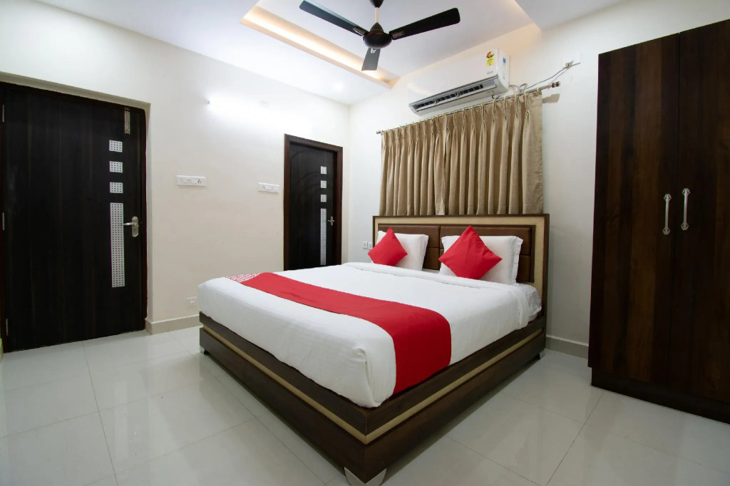 OYO 46991 Sk7 Service Apartments