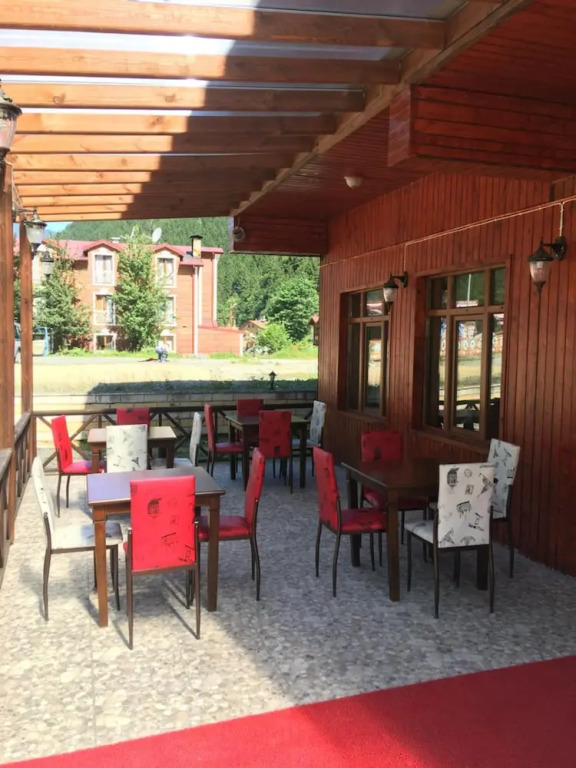 Ugur Motel