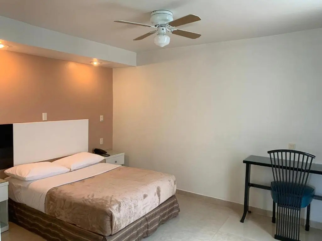 Hotel Cali Blvd