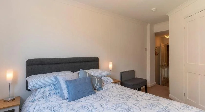 Barnes Fell Apartments