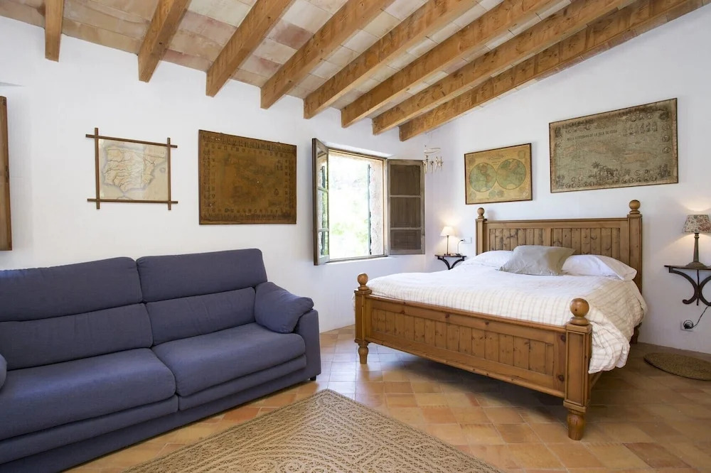 Es Coco Mountain Cottage in Sóller by PriorityVillas