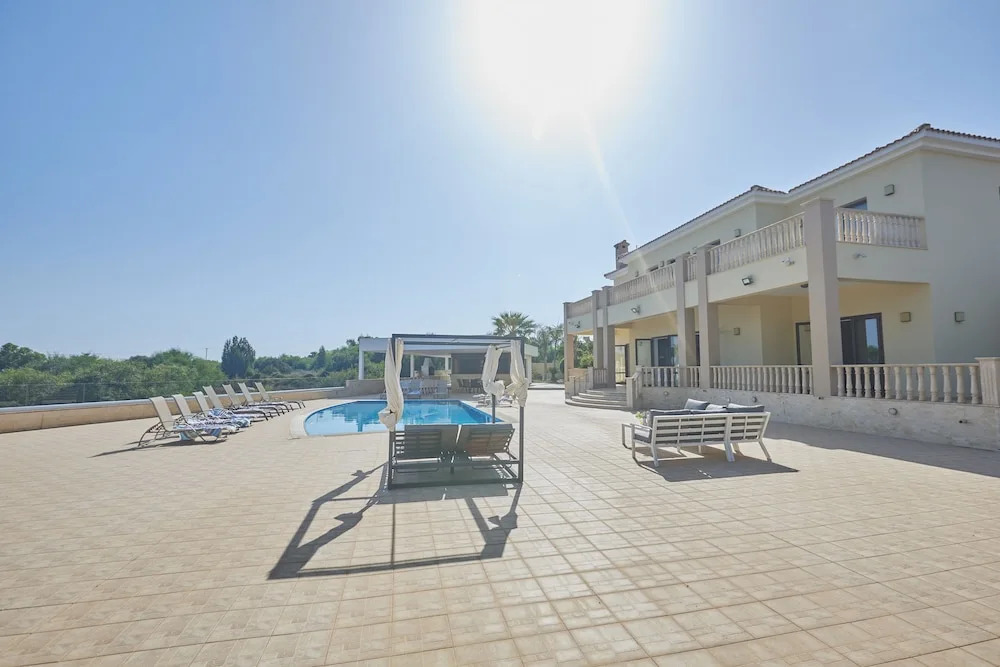 Protaras Holiday Villa Pa7 Private 7 Bedroom villa