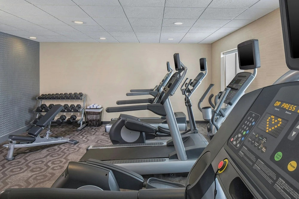 Holiday Inn Express Hotel And Suites Bridgewater Branchburg