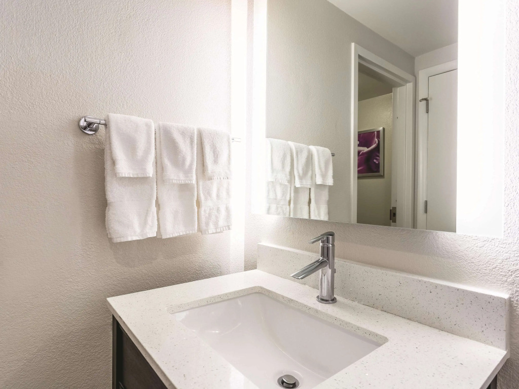 La Quinta by Wyndham Columbia / Fort Meade