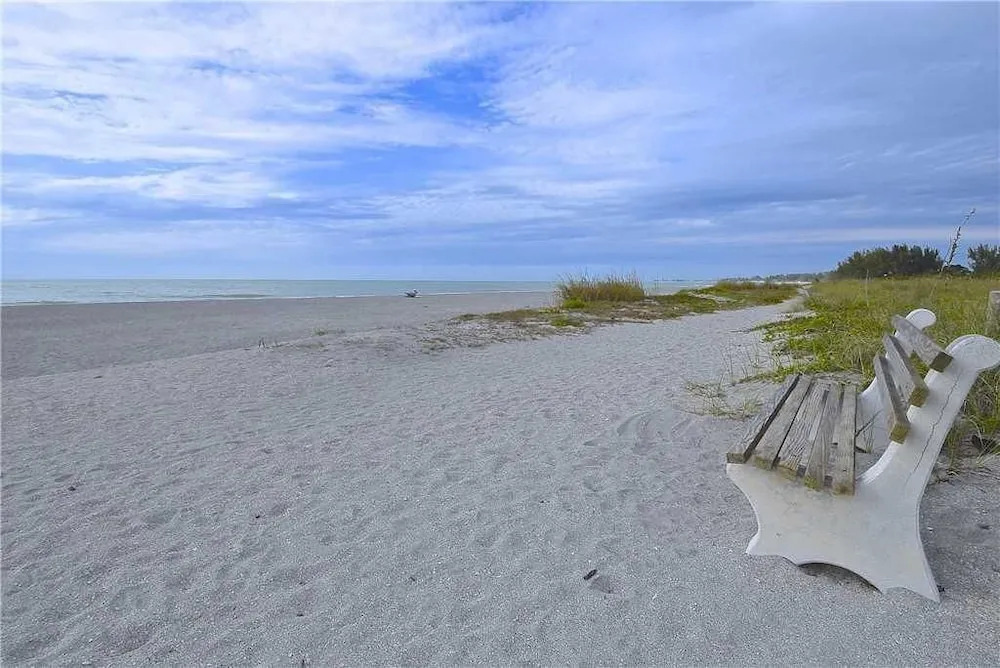 Siesta Shores B13 - Three Bedroom Condo