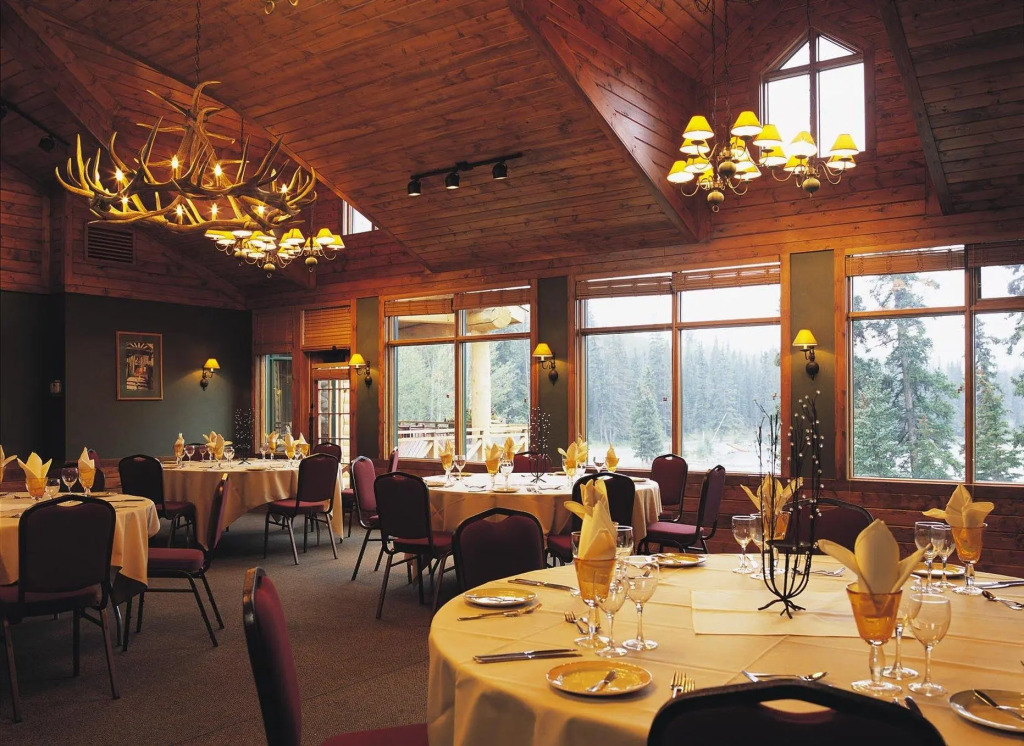 Pyramid Lake Lodge
