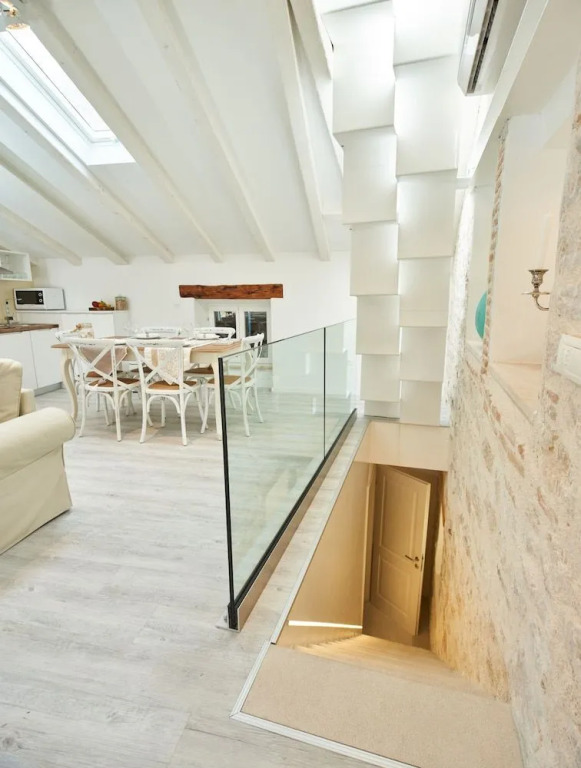Old Town Splendid Apartments by Irundo