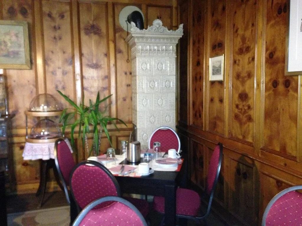 ApartHOTEL Chasa Valär