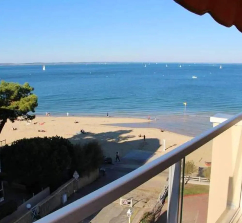 Apartment With One Bedroom In Arcachon With Wonderful Sea View And Balcony 20 M From The Beach