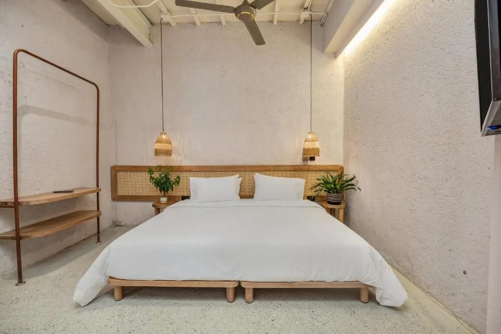 Botánica Hotel Manila by HOUSY
