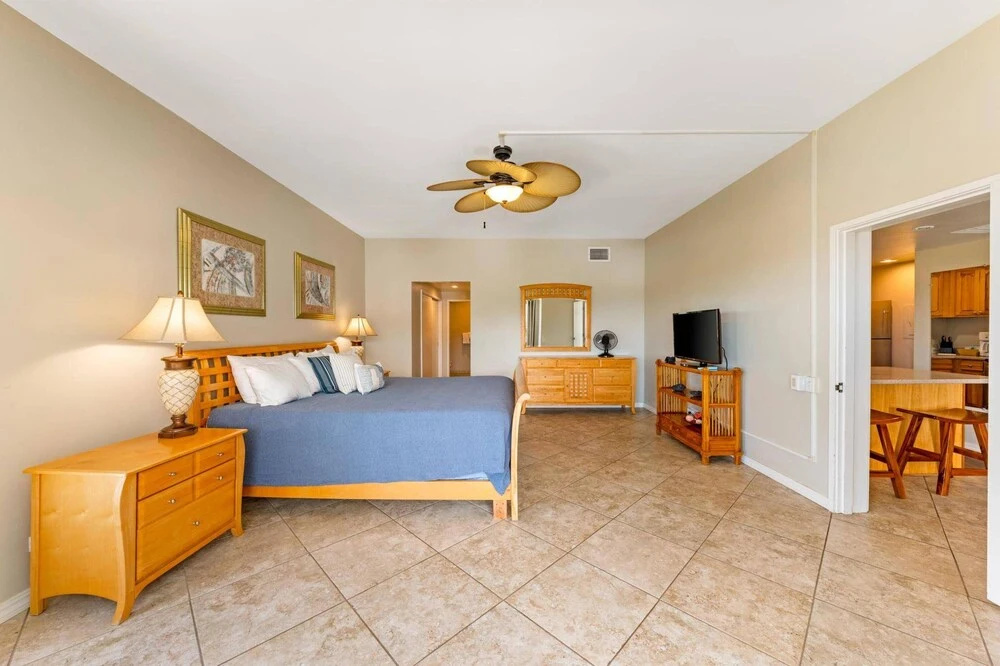 Big Island Royal Sea Cliff 705 by Coldwell Banker Island Vacations