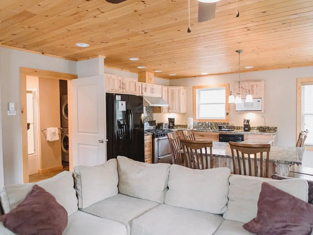 Hot Tub, Sauna, Fireplace, A/c, Dog Friendly, 1 mi to Whiteface, Forest View, Cascade Mountain Chalet