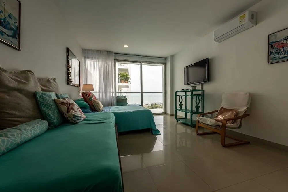 Vitri Cartagena Beachfront
