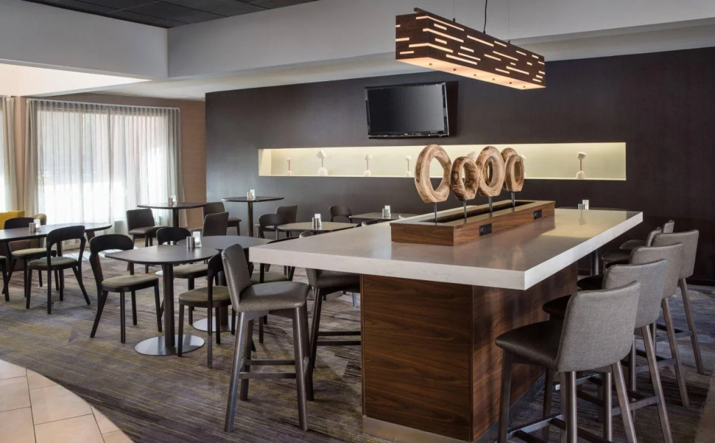 Courtyard by Marriott Phoenix Airport