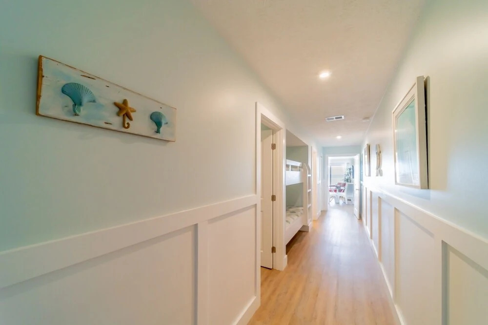 Eastern Shores - 206 1 Bedroom Condo by RedAwning