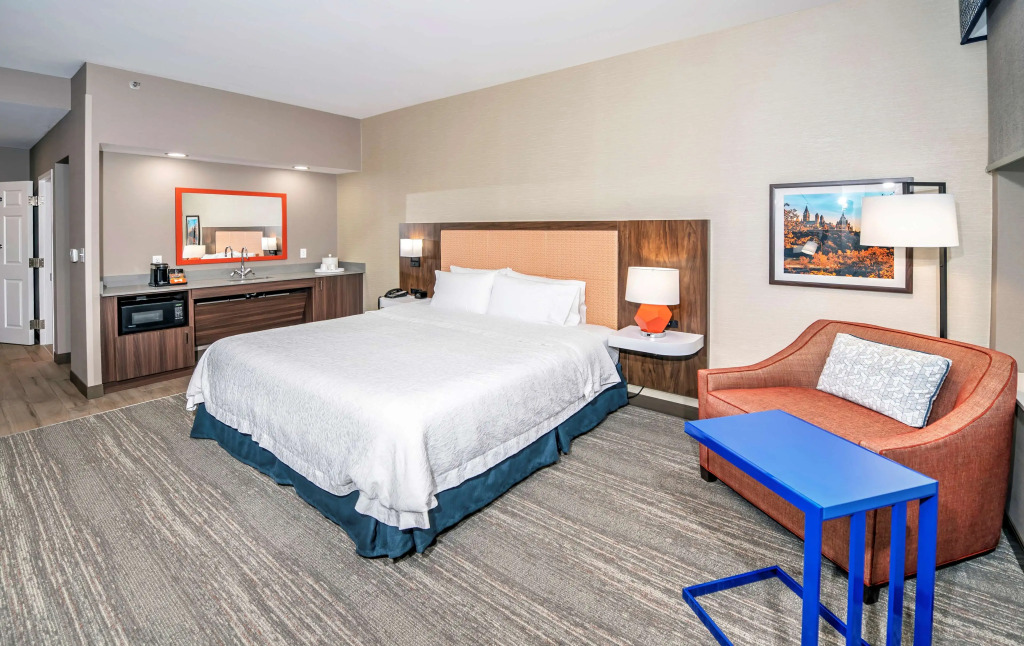 Hampton Inn by Hilton Ottawa Airport