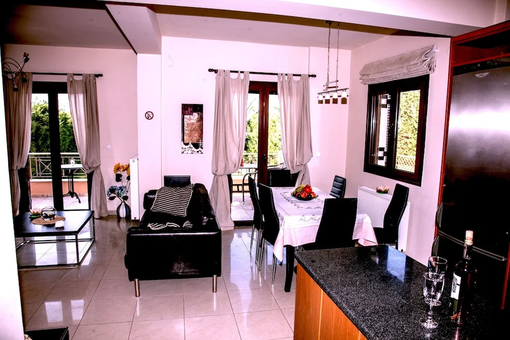 Villa Aethra