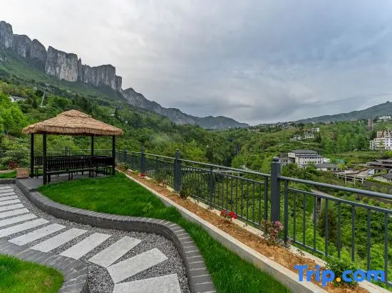 Manshan B&B (Grand Canyon Yunlong Ground Crack Branch)