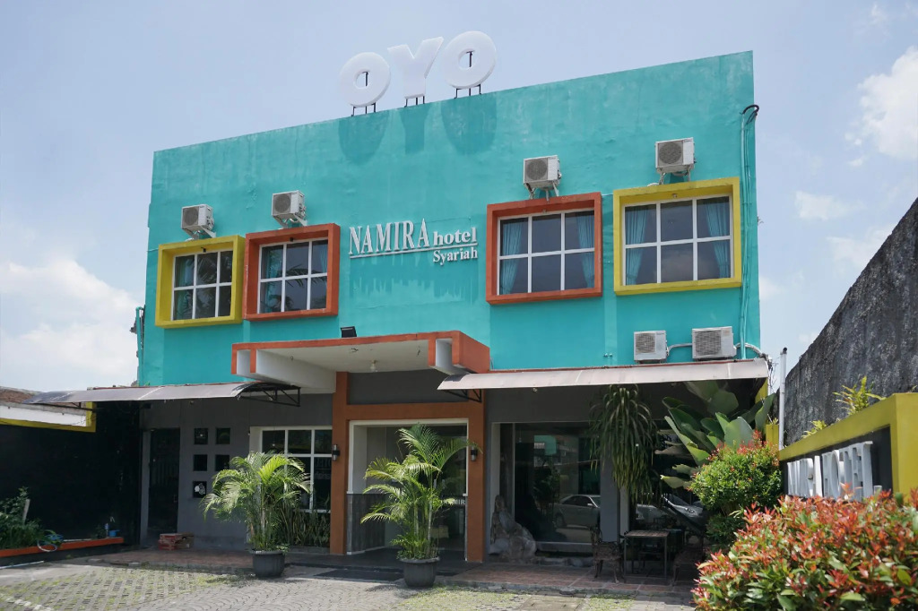 RedDoorz Syariah At Namira Hotel